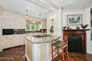 14 Upland Dr, Greenwich, CT 06831 - Photo 10