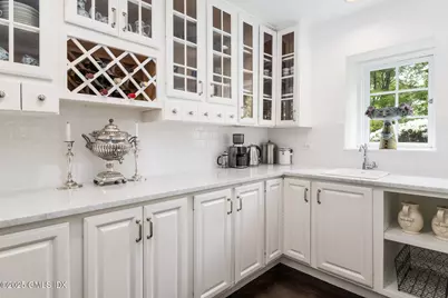 78 Khakum Wood Road, Greenwich, CT 06831 - Photo 8