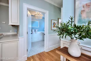 7 Heusted Dr, Old Greenwich, CT 06870 - Photo 10