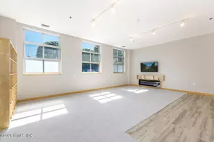10 Ann St, Norwalk, CT 06854 - Photo 12