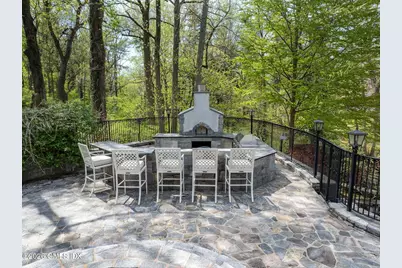 524 Lake Avenue, Greenwich, CT 06830 - Photo 32