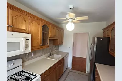2 Putnam Hill #2E, Greenwich, CT 06830 - Photo 12