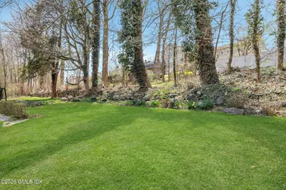 42 Nicholas Avenue, Greenwich, CT 06831 - Photo 18
