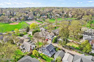8 Potter Dr, Old Greenwich, CT 06870 - Photo 22