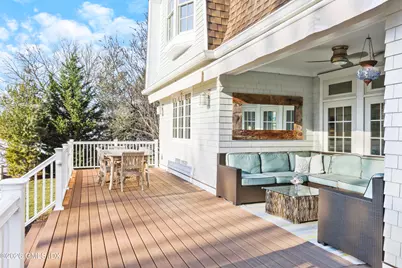 30 Bayside Terrace, Greenwich, CT 06878 - Photo 6