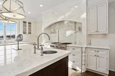 30 Bayside Terrace, Greenwich, CT 06878 - Photo 22