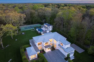 8 Fox Run Ln, Greenwich, CT 06831 - Photo 2