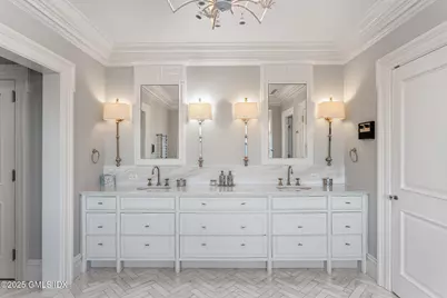 545 Indian Field Road, Greenwich, CT 06830 - Photo 22