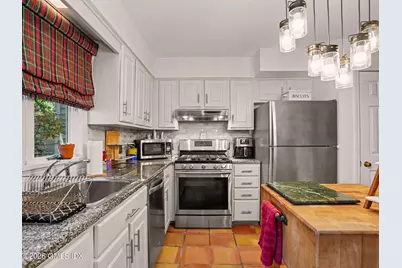 10 Idlewild Manor, Greenwich, CT 06830 - Photo 10