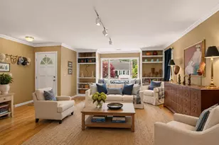 10 Idlewild Manor, Greenwich, CT 06830 - Photo 2