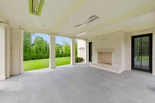 7 Parsonage Rd, Greenwich, CT 06830 - Photo 4