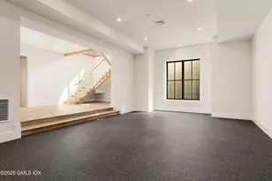 7 Parsonage Rd, Greenwich, CT 06830 - Photo 32