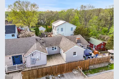 18 Moshier Street, Greenwich, CT 06831 - Photo 40