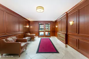 52 Lafayette Pl, Greenwich, CT 06830 - Photo 2