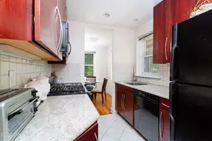 52 Lafayette Pl, Greenwich, CT 06830 - Photo 8