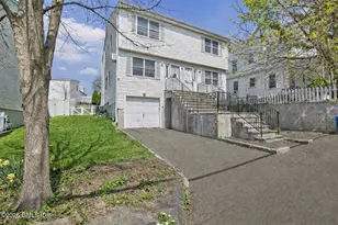 21 W Division St, Greenwich, CT 06830 - Photo 14