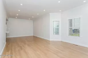 347 Delavan Ave, Greenwich, CT 06831 - Photo 4