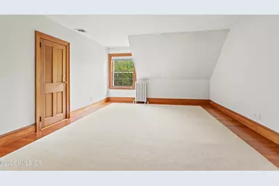98 Byram Shore Road #Carriage House, Greenwich, CT 06830 - Photo 8