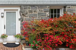 98 Byram Shore Rd, Greenwich, CT 06830 - Photo 2