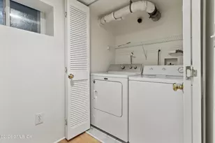 289 Bridge St, Stamford, CT 06905 - Photo 20