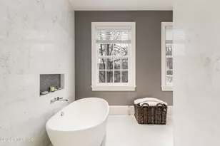 23 Wyckham Hill Ln, Greenwich, CT 06831 - Photo 20