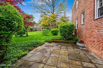 29 Putnam Park #29, Greenwich, CT 06830 - Photo 16