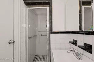 29 Putnam Park, Greenwich, CT 06830 - Photo 14