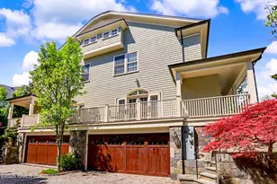 71 Orchard Pl, Greenwich, CT 06830 - Photo 2