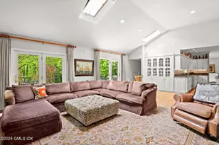 376 Westover Rd, Stamford, CT 06902 - Photo 16