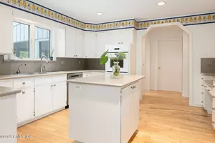 42 Stone Brook Ln, Greenwich, CT 06807 - Photo 18