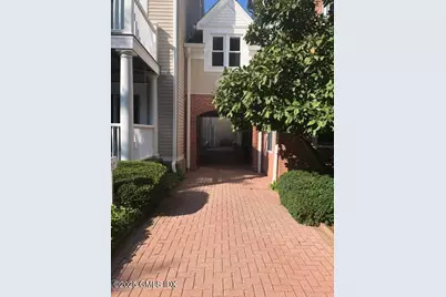 51 Forest Avenue #19, Old Greenwich, CT 06870 - Photo 4