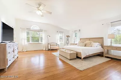 70 Gregory Road, Greenwich, CT 06807 - Photo 14