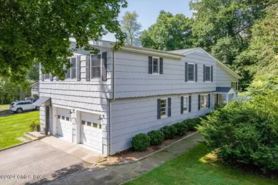 70 Gregory Road, Greenwich, CT 06807 - Photo 2