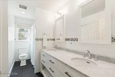70 Gregory Road, Greenwich, CT 06807 - Photo 20
