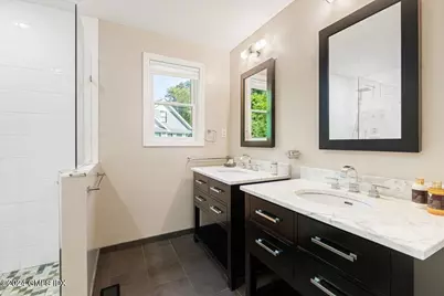 70 Gregory Road, Greenwich, CT 06807 - Photo 16