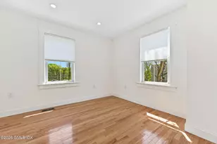 300 Bruce Park Ave, Greenwich, CT 06830 - Photo 16