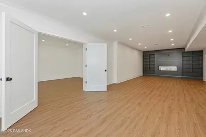 110 Sheephill Road, Greenwich, CT 06878 - Photo 24