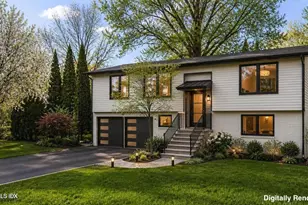 22 Carrona Dr, Greenwich, CT 06878 - Photo 2