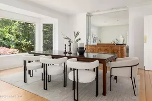 553 Indian Field Rd, Greenwich, CT 06830 - Photo 12