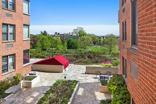 40 W Elm St, Greenwich, CT 06830 - Photo 10