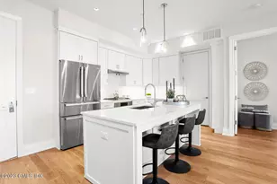 88 S Water St, Greenwich, CT 06830 - Photo 6