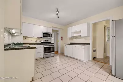 32 Chapel Street #1, Greenwich, CT 06831 - Photo 8