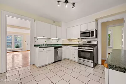 32 Chapel Street #1, Greenwich, CT 06831 - Photo 6