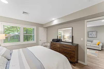 351 Pemberwick Road #818, Greenwich, CT 06831 - Photo 14