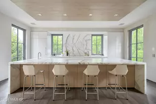 306 Round Hill Rd, Greenwich, CT 06831 - Photo 8