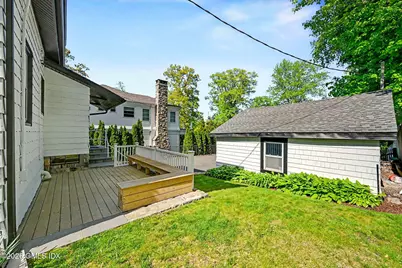 4 Highview Avenue, Old Greenwich, CT 06870 - Photo 34
