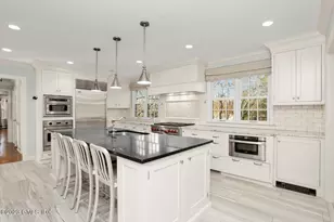 111 Stanwich Rd, Greenwich, CT 06830 - Photo 4