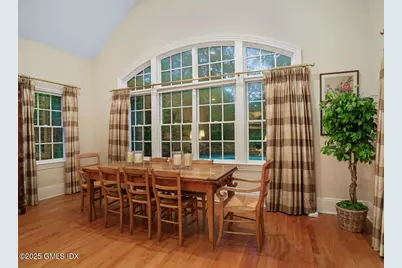 25 Chieftans Road, Greenwich, CT 06831 - Photo 10