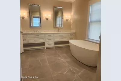 2 Loch Lane, Greenwich, CT 06830 - Photo 20