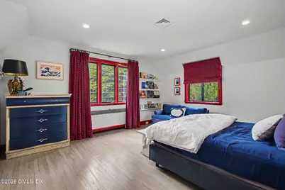 184 Stanwich Road, Greenwich, CT 06830 - Photo 28